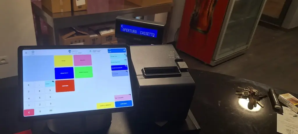 Gestionale RistorAndro su cassa touch con stampante, installato da SOS Computer