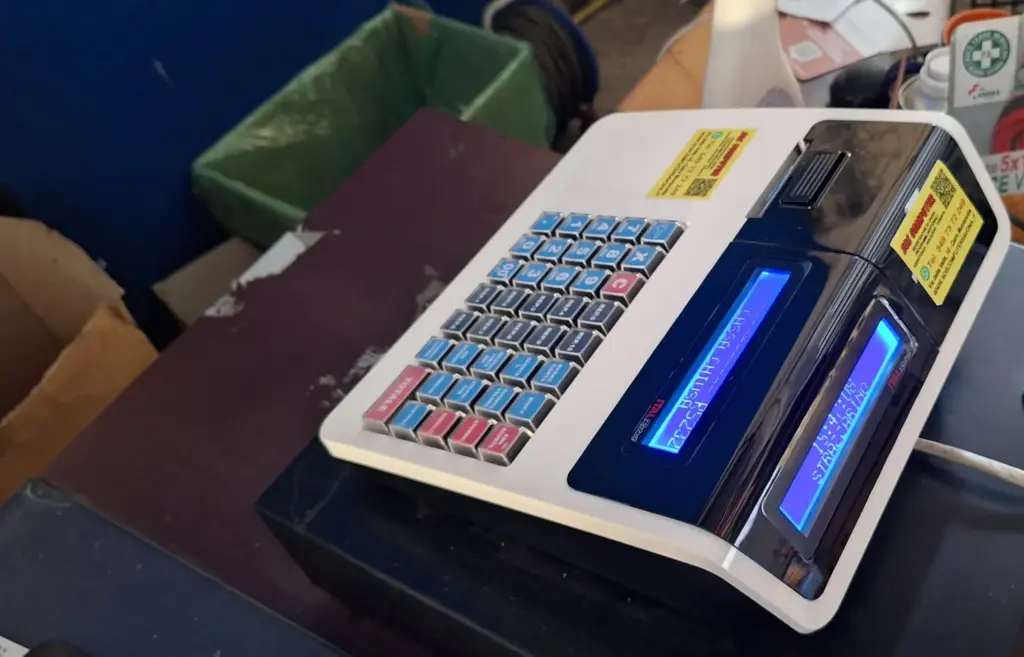 Registratore telematico con doppio display e adesivo assistenza SOS Computer